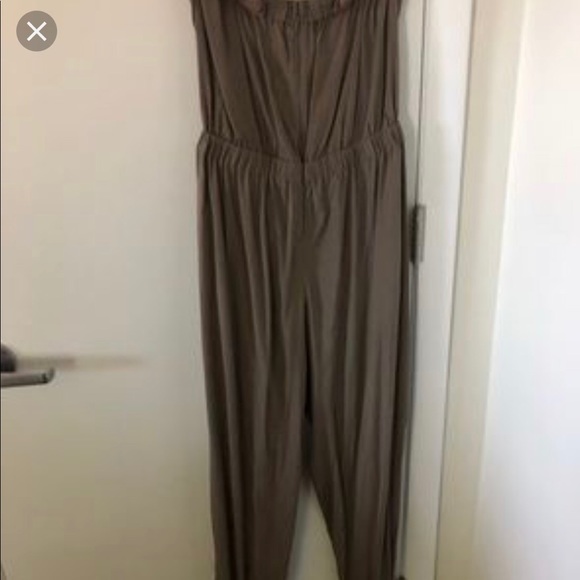 Alex Lane beige one piece - Picture 7 of 7